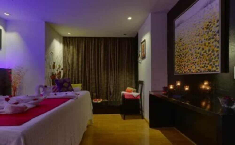 Davanam Sarovar Portico Suites Bangalore Exterior foto